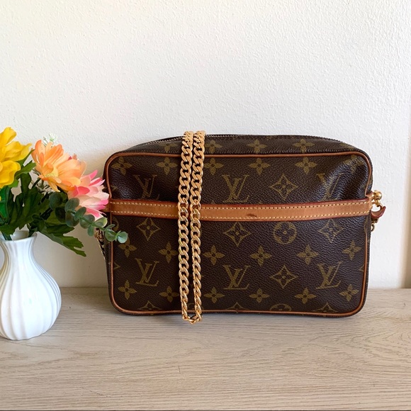 Louis Vuitton Handbags - Authentic Louis Vuitton compiegne 23 crossbody ❤️